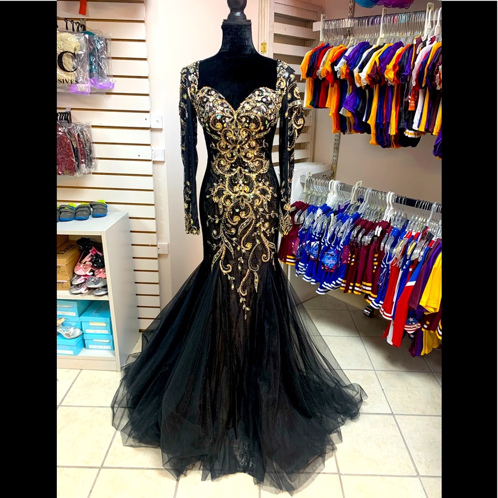 Sz 10 MacDuggal Black Long Sleeve Mermaid Prom Pageant Evening Gown Formal Dress